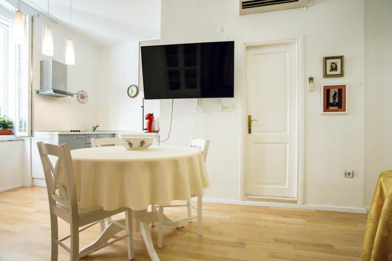 Apartments Fortezza สปลิท ภายนอก รูปภาพ